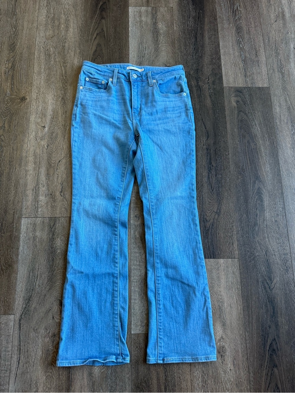 Levi’s High-Rise Blue Denim Bootcut Jeans Women’s Size 29